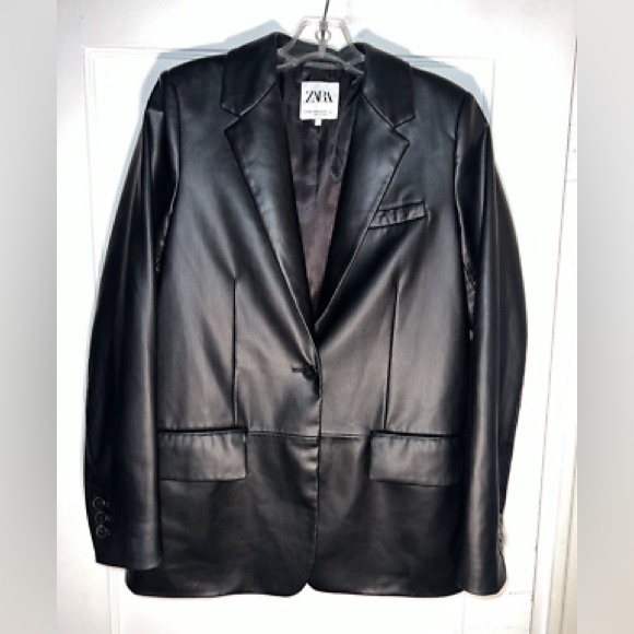 Zara Vegan Faux Leather Blazer Black Long Sleeve Size Xs.